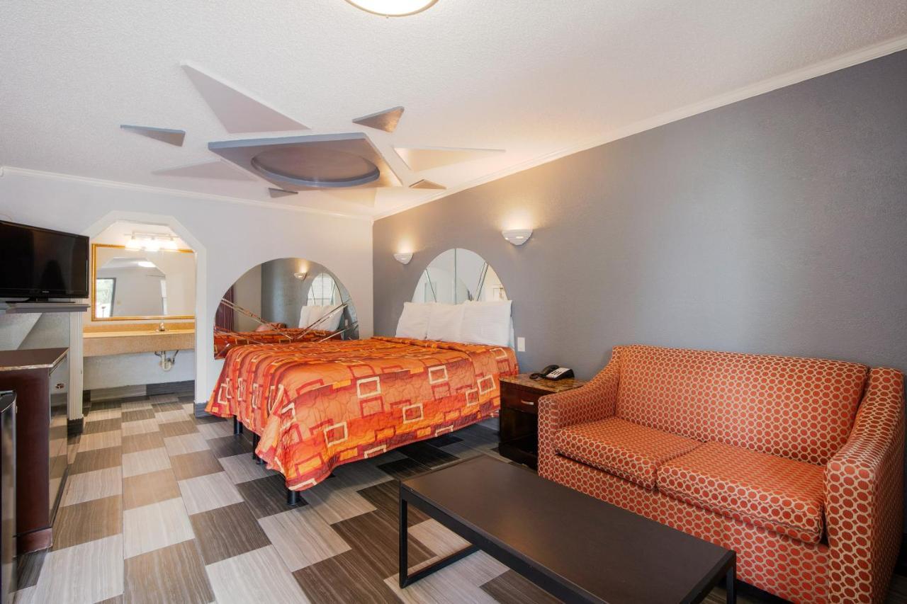Oyo Hotel Houston I-69 & I-610 ภายนอก รูปภาพ